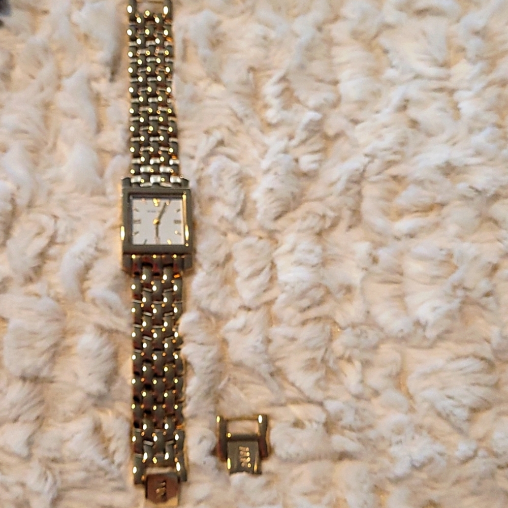 SALE! NEW Gold Nine West wristwatch
